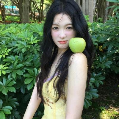 那女孩真帅